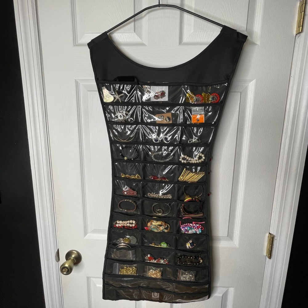 UMBRA Hanging JEWELRY ORGANIZER